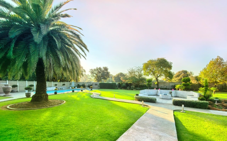 5 Bedroom Property for Sale in Sasolburg Ext 4 Free State